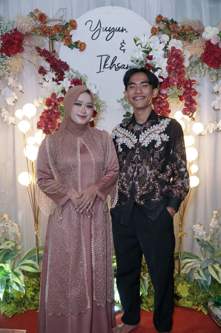 https://yuyun-ikhsan.webnikah.com/dirmember/00000029/yuyunikhsan21/photo-286122-337511-l-202607110938.jpg